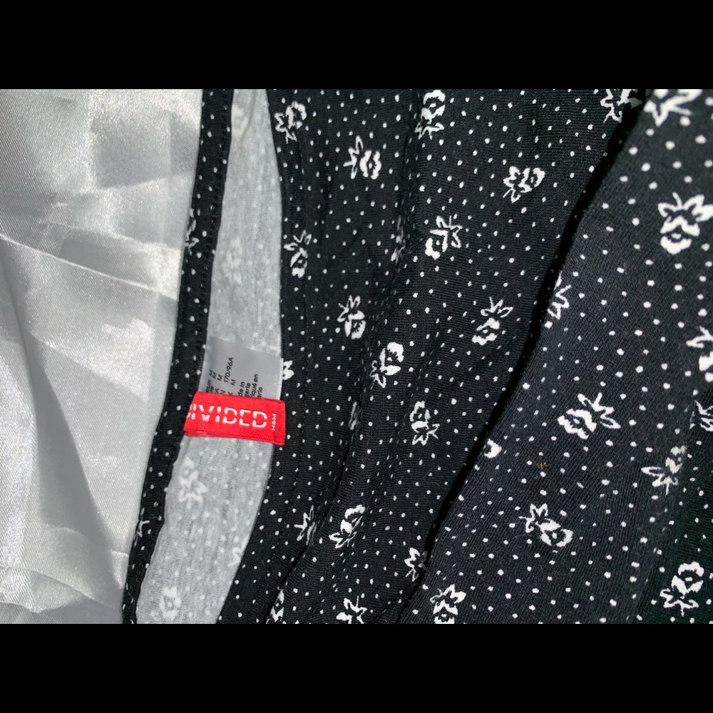 H&M Top - Picture 4 of 4